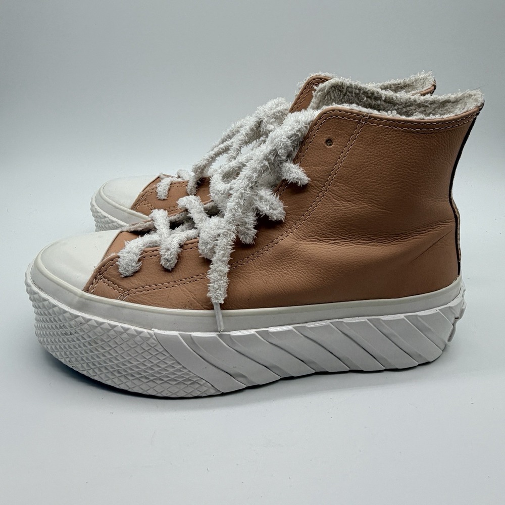 Converse Shoes Sz 8 Chuck Taylor All Star‎ 2X Platform High Cozy Sherpa Vachetta